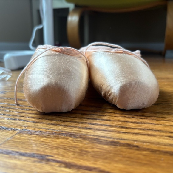 💕💕Freed Of London Classic Deep Vamp Pointe Shoes 🌸 - Picture 4 of 6